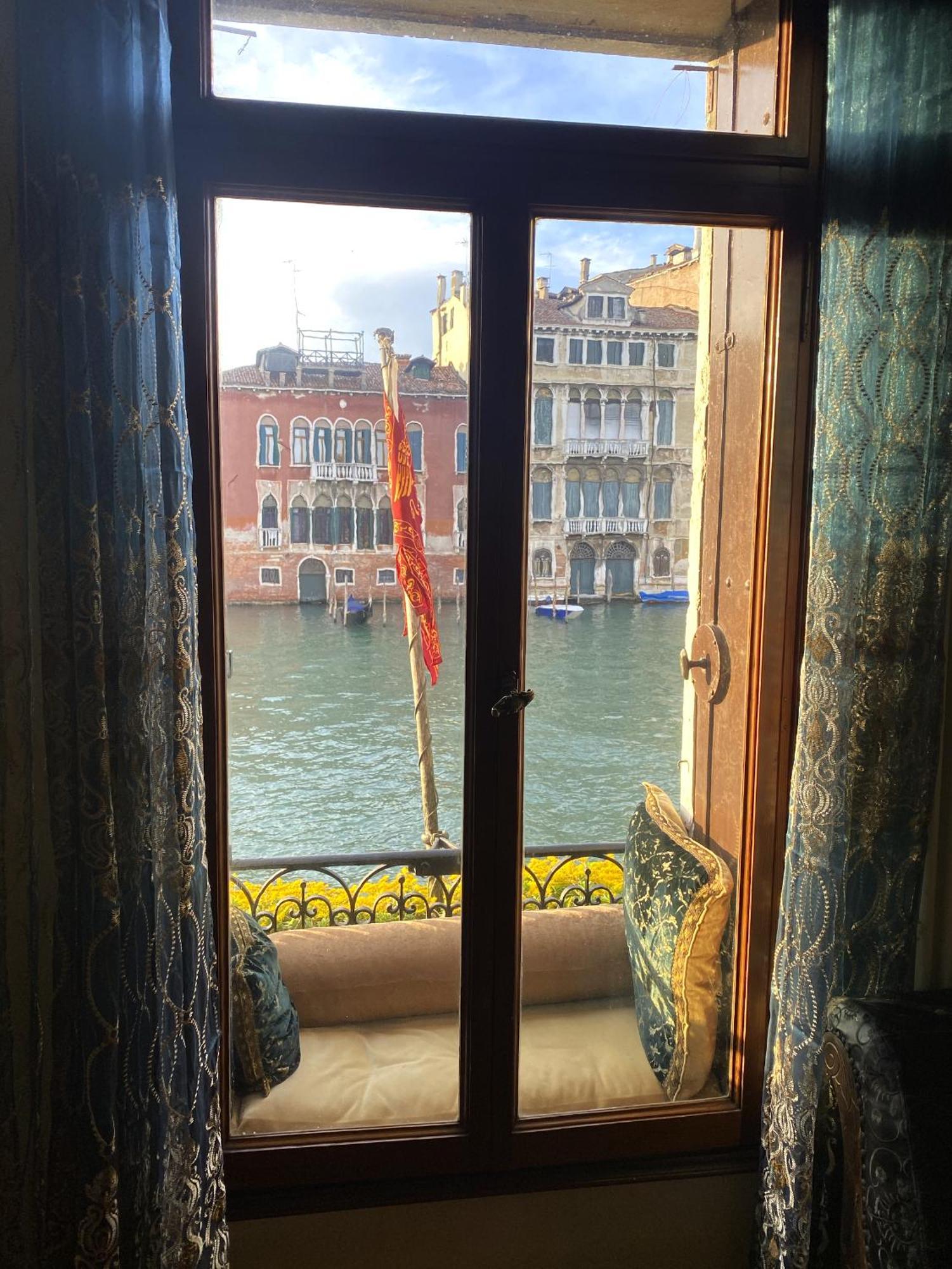 Luxury Apartment On The Grand Canal Венеция Экстерьер фото